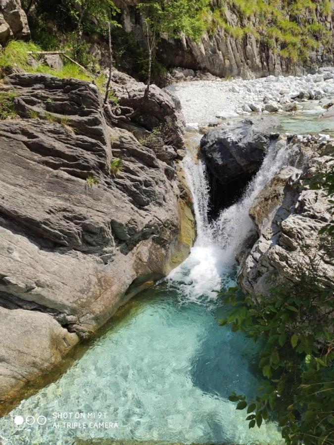 Incantevole Casa Sul Fiume, Relax E Natura Ai Piedi Della Alpi Apuane Маса Екстериор снимка